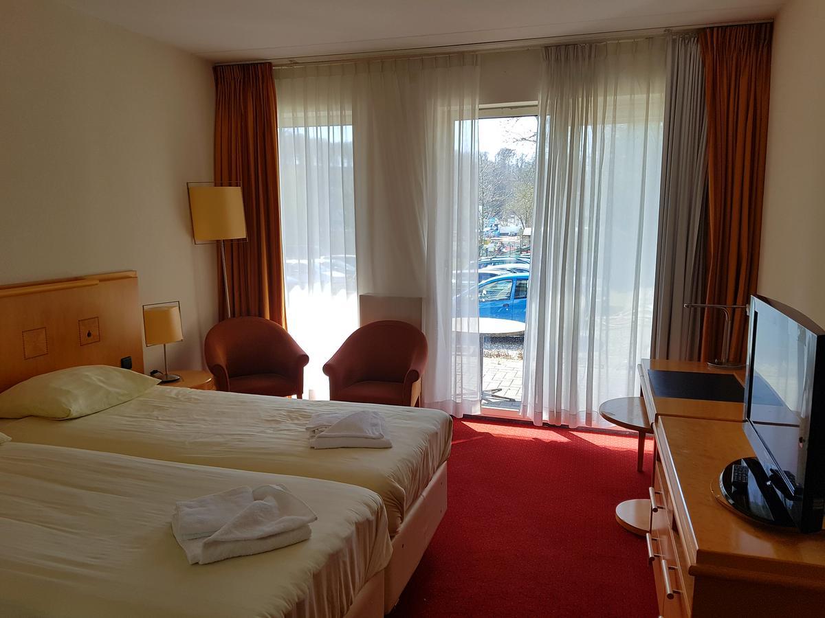 2000 Valkenburg Hotel 3*